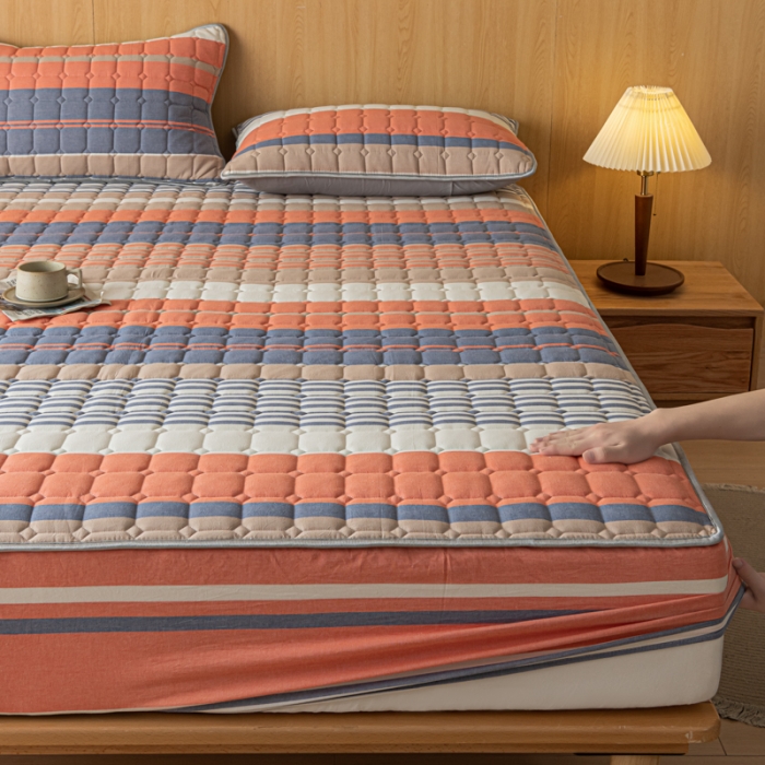 91家纺网 家纺一手货源 找家纺 卡伦 2025新款A类纯棉水洗棉夹棉床笠 格兰咖条