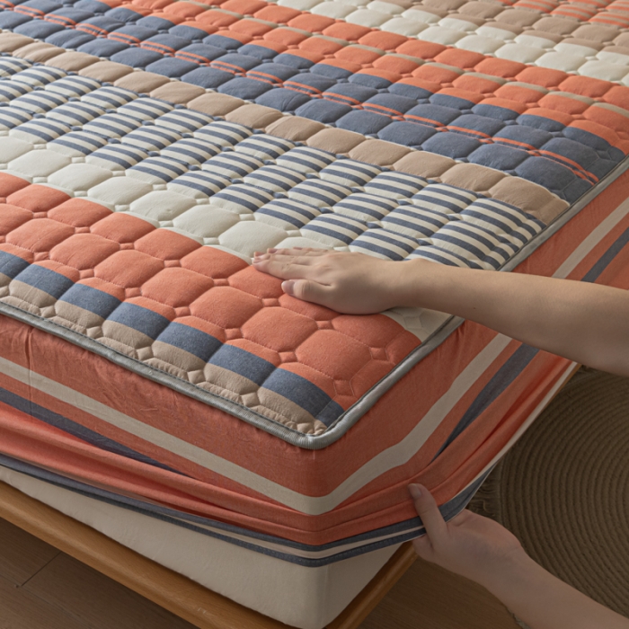 91家纺网 家纺一手货源 找家纺 卡伦 2025新款A类纯棉水洗棉夹棉床笠 格兰咖条