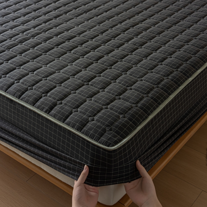 91家纺网 家纺一手货源 找家纺 卡伦 2025新款A类纯棉水洗棉夹棉床笠 灰小方格