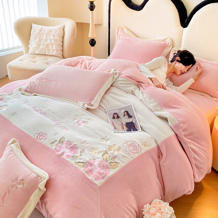 91家纺网 家纺一手货源 找家纺 (总）可以家居 2023新款高克重全消光绣花四件套-伊芙琳