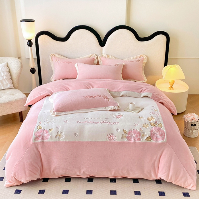 91家纺网 家纺一手货源 找家纺 可以家居 2023新款高克重全消光绣花四件套-伊芙琳 伊芙琳-公主粉