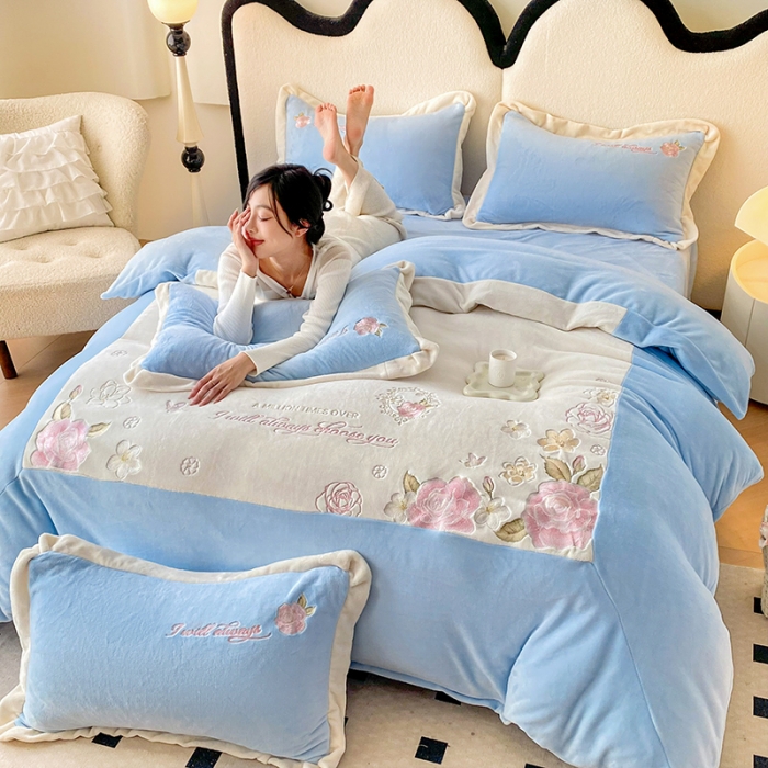 91家纺网 家纺一手货源 找家纺 可以家居 2023新款高克重全消光绣花四件套-伊芙琳 伊芙琳-梵星蓝