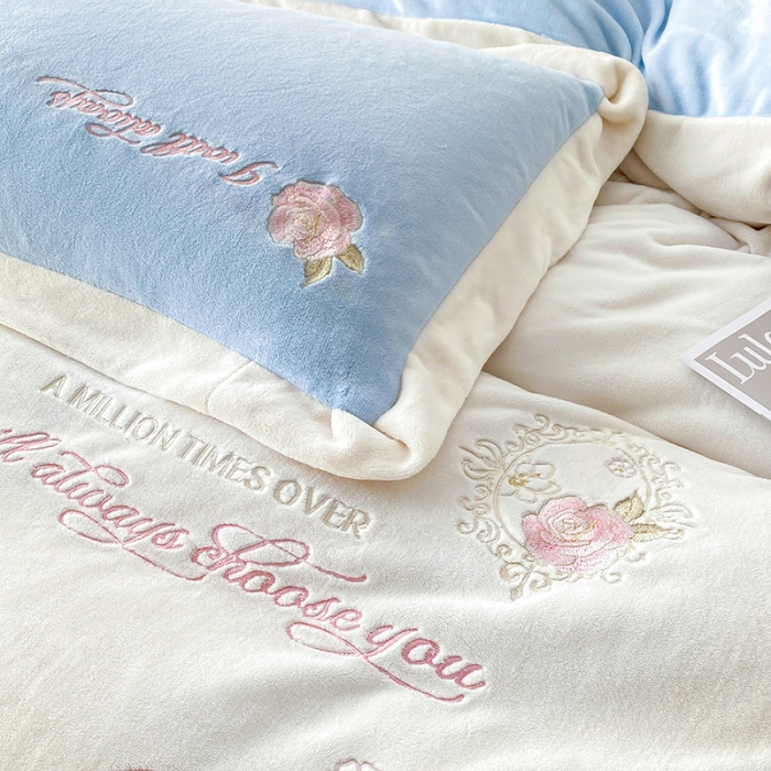 91家纺网 家纺一手货源 找家纺 可以家居 2023新款高克重全消光绣花四件套-伊芙琳 伊芙琳-梵星蓝