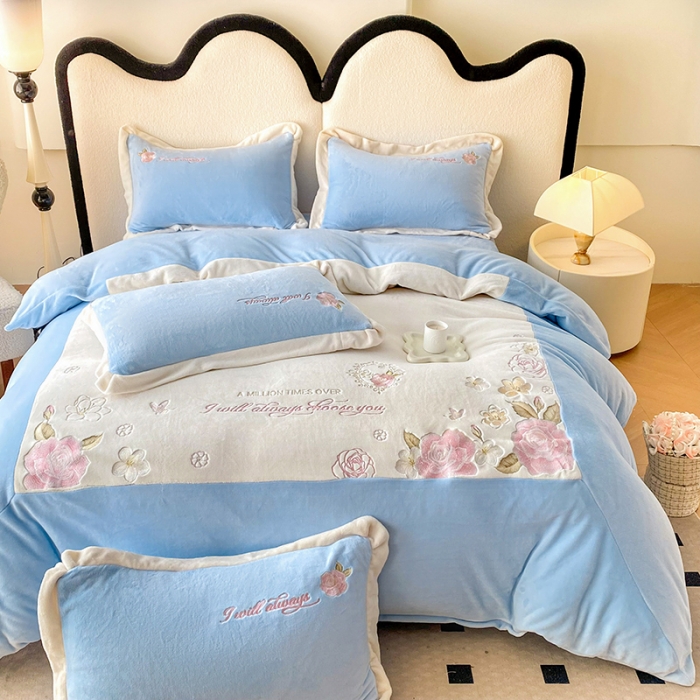 91家纺网 家纺一手货源 找家纺 可以家居 2023新款高克重全消光绣花四件套-伊芙琳 伊芙琳-梵星蓝