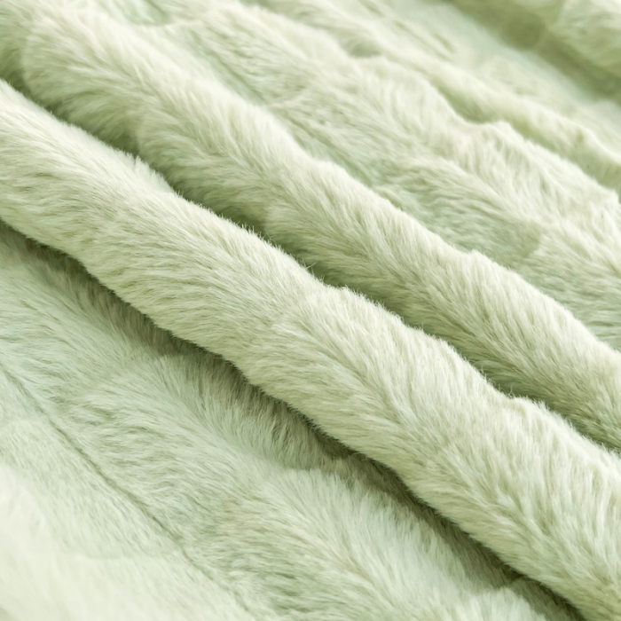 91家纺网 家纺一手货源 找家纺 金爱家 2023新款全消光牛奶绒A类纯色獭兔毛绒立体牛奶绒四件套 兔毛花边薄荷绿