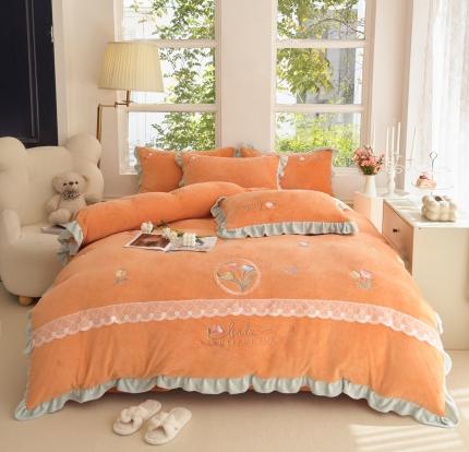 91家纺网 家纺一手货源 找家纺 （总）卡初 2023新款牛奶绒花影系列绣花四件套