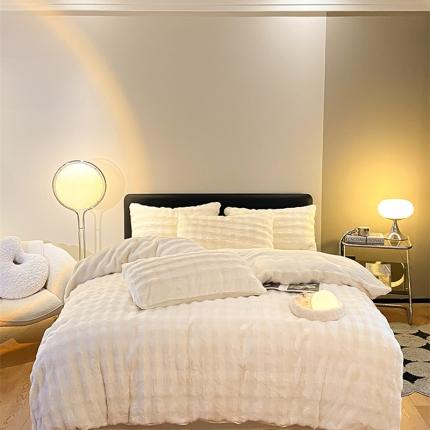 澳梵 2023新款【极简浪漫】渲染系列-托斯卡纳皮草四件套 舒芙蕾-高级白