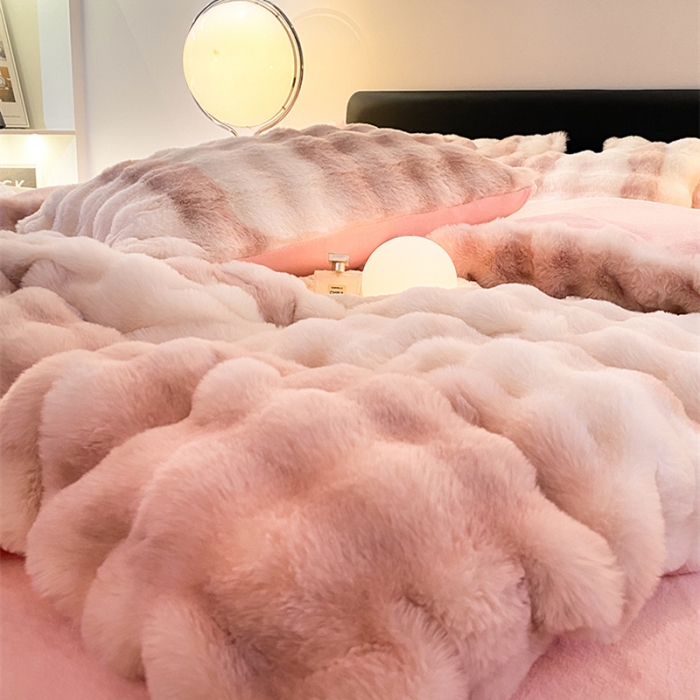 91家纺网 家纺一手货源 找家纺 澳梵 2023新款【极简浪漫】渲染系列-托斯卡纳皮草四件套 渲染-粉