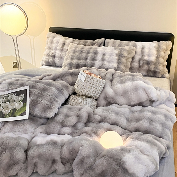 91家纺网 家纺一手货源 找家纺 澳梵 2023新款【极简浪漫】渲染系列-托斯卡纳皮草四件套 渲染-灰