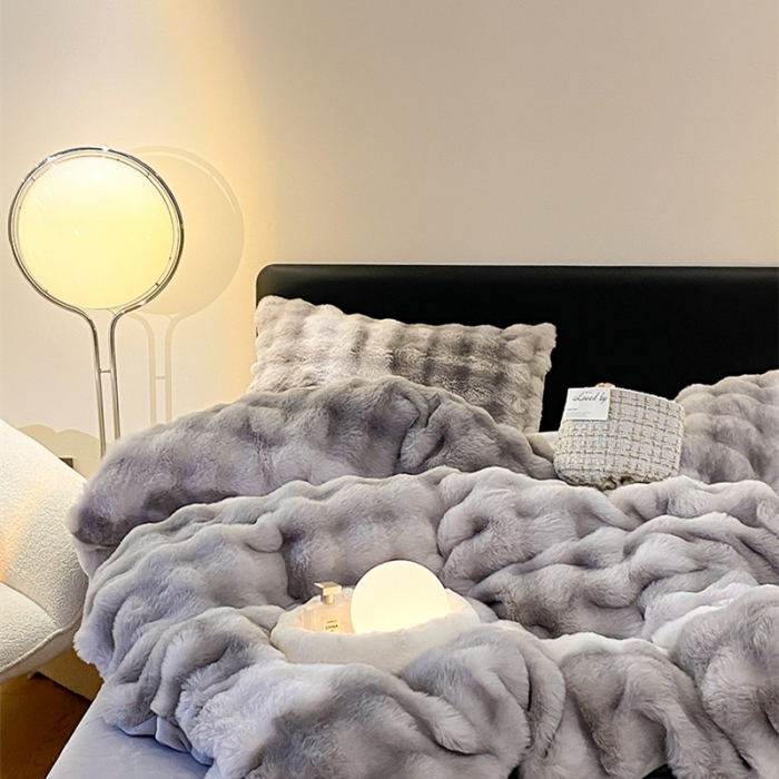 91家纺网 家纺一手货源 找家纺 澳梵 2023新款【极简浪漫】渲染系列-托斯卡纳皮草四件套 渲染-灰