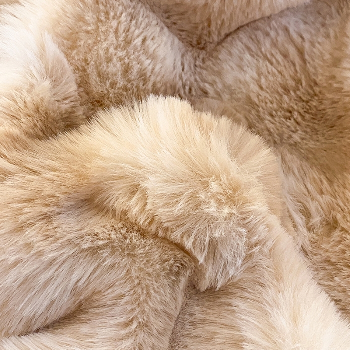 91家纺网 家纺一手货源 找家纺 澳梵 2023新款【极简浪漫】渲染系列-托斯卡纳皮草四件套 渲染-卡其