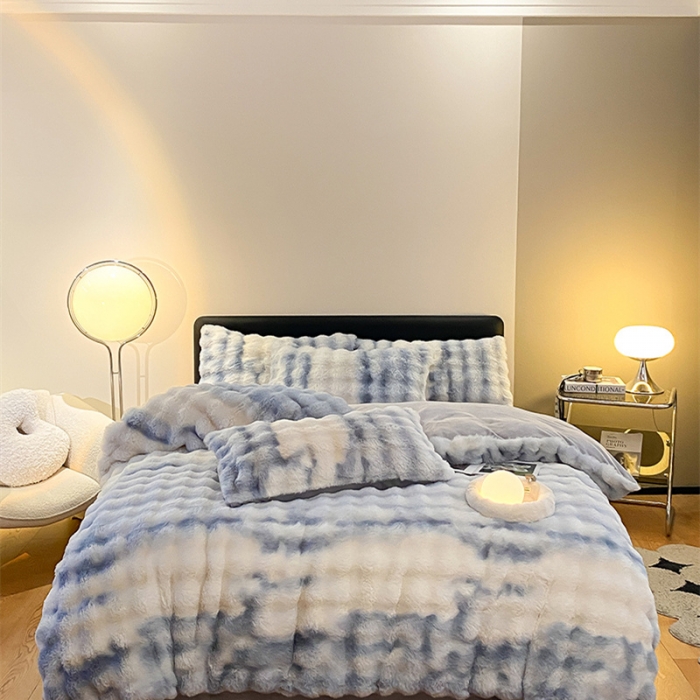 91家纺网 家纺一手货源 找家纺 澳梵 2023新款【极简浪漫】渲染系列-托斯卡纳皮草四件套 渲染-蓝