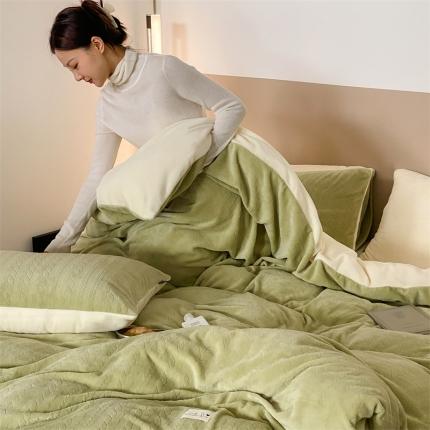 91家纺网 家纺一手货源 找家纺 玉宇阁 2023新款日暮高克重牛奶绒四件套 青柠鸢尾（绒）