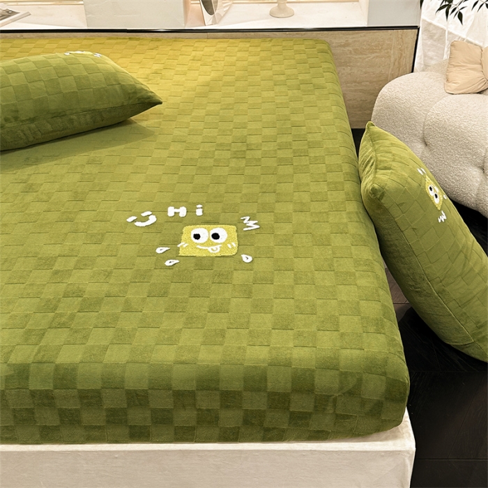 91家纺网 家纺一手货源 找家纺 洋铭区（原狠狠爱）2023新款华夫格单品绒床笠 清格 绿