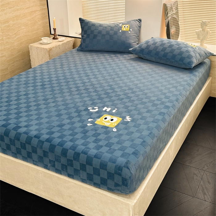 91家纺网 家纺一手货源 找家纺 洋铭区（原狠狠爱）2023新款华夫格单品绒床笠 清格 蓝