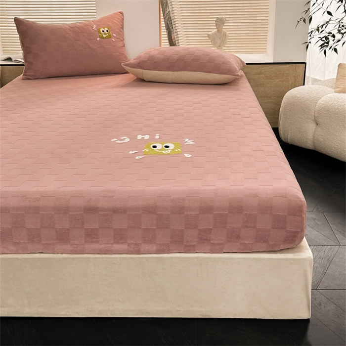 91家纺网 家纺一手货源 找家纺 洋铭区（原狠狠爱）2023新款华夫格单品绒床笠 清格 豆沙