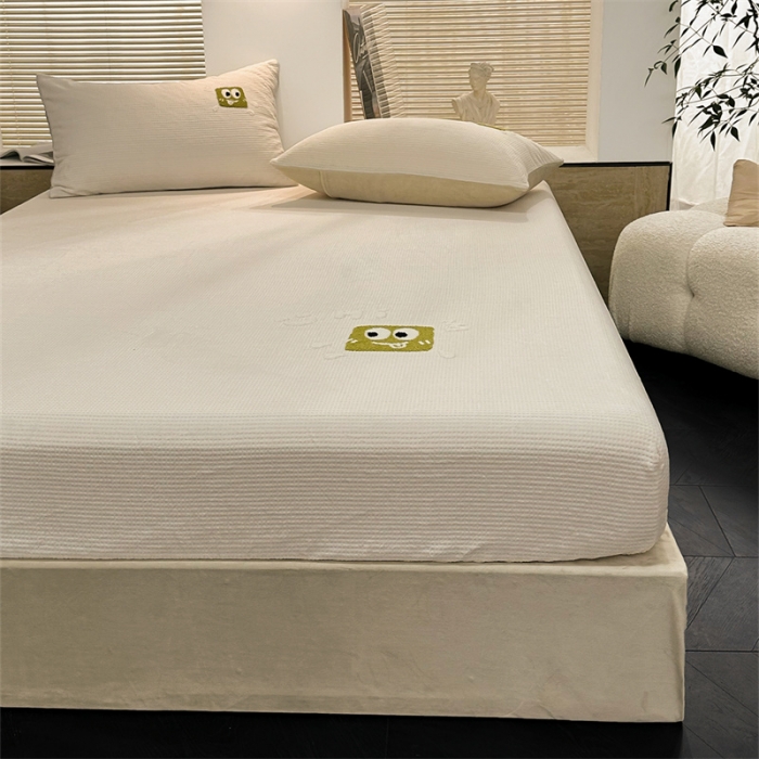 91家纺网 家纺一手货源 找家纺 洋铭区（原狠狠爱）2023新款华夫格单品绒床笠 华夫格 暖阳白