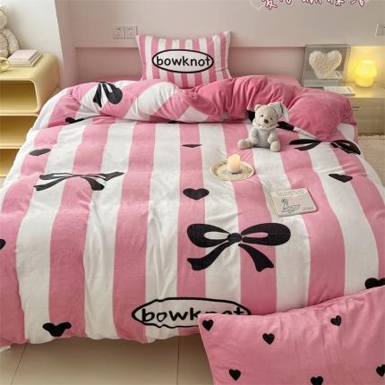 91家纺网 家纺一手货源 找家纺 顾里家纺 2023新款大版宝宝绒套件-设计师款 爱心蝴蝶结