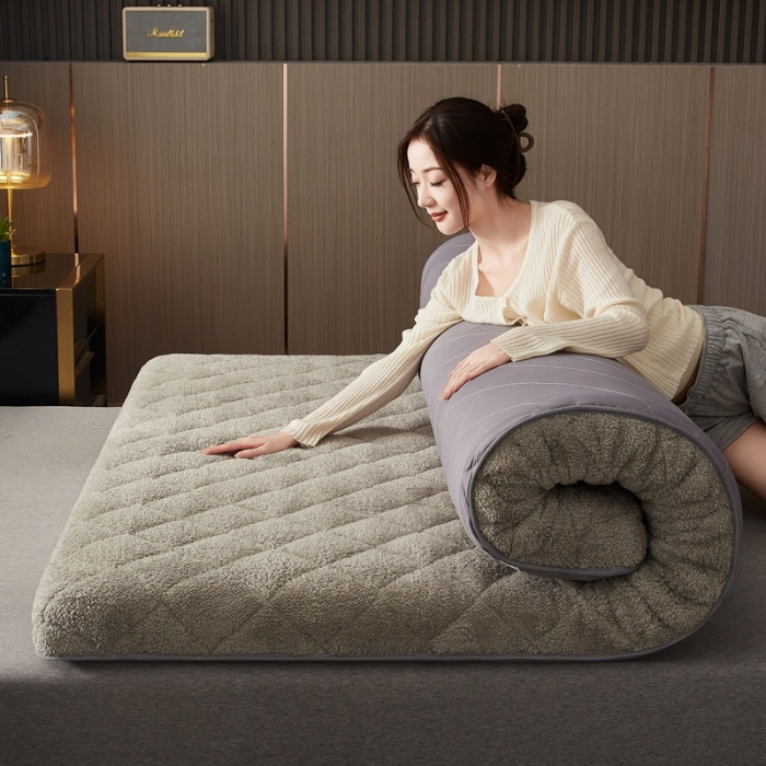 91家纺网 家纺一手货源 找家纺 祁恋婷家居 2023新款羊羔绒保暖床垫【床垫遮盖物】 高级灰