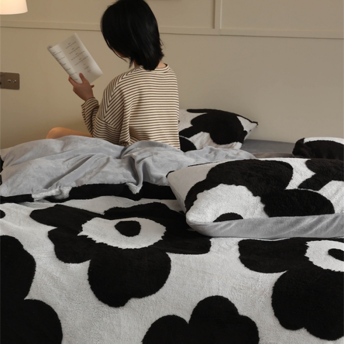 91家纺网 家纺一手货源 找家纺 棉眠 2023新款牛奶绒向阳系列四件套 向阳-黑