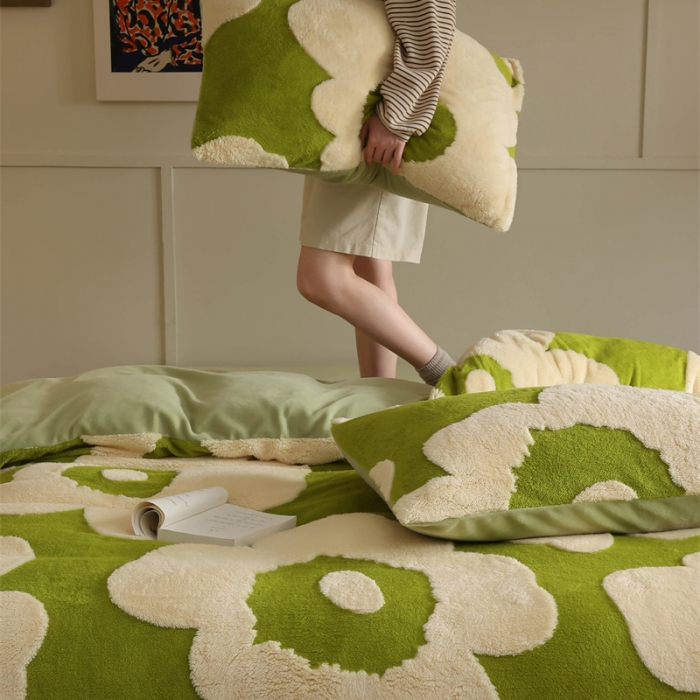 91家纺网 家纺一手货源 找家纺 棉眠 2023新款牛奶绒向阳系列四件套 向阳-苹果绿