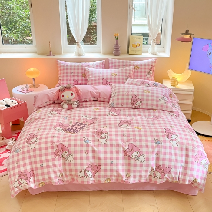 91家纺网 家纺一手货源 找家纺 曼之夏 2023新款全棉三丽鸥卡通四件套 粉格美乐蒂