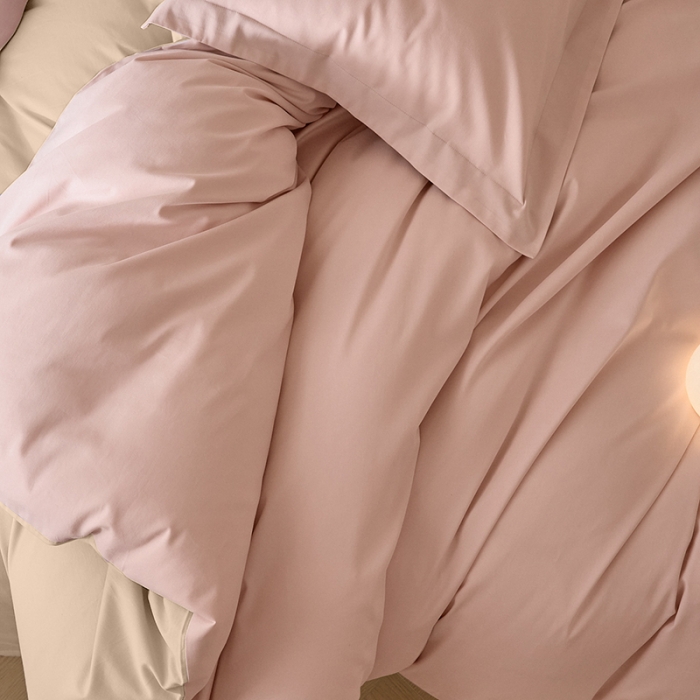 91家纺网 家纺一手货源 找家纺 秀色2025高端50支加厚陶瓷磨毛全棉四件套奶油风瑞妮桃红+奶油