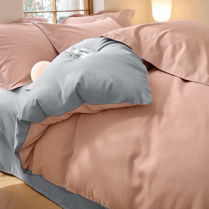 91家纺网 家纺一手货源 找家纺 秀色2025高端50支加厚陶瓷磨毛全棉四件套奶油风瑞妮桃红+松灰