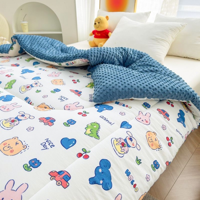 91家纺网 家纺一手货源 找家纺 中国龙家纺 2023新款A类水洗棉豆豆绒加厚冬被 动物乐园