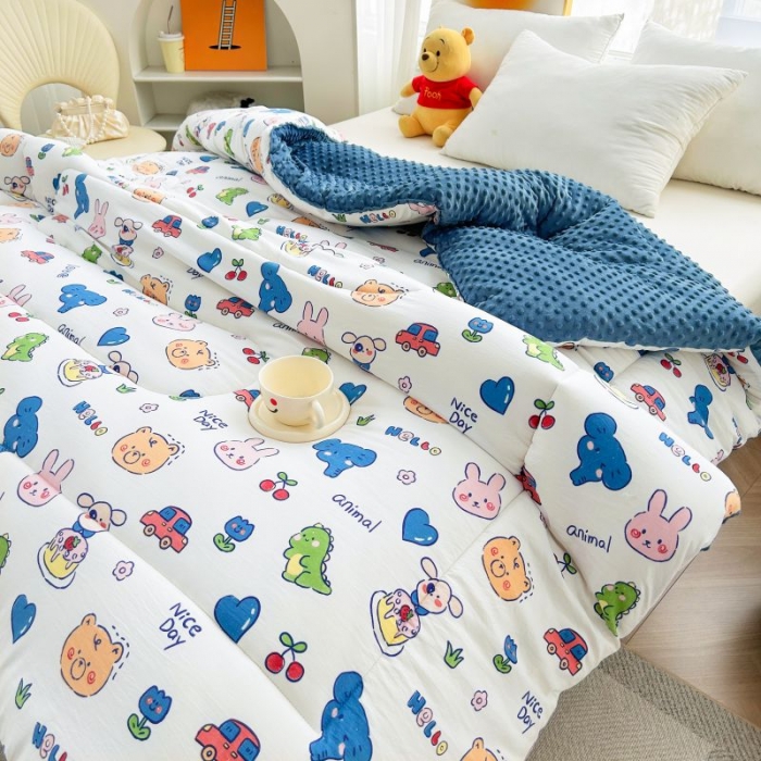 91家纺网 家纺一手货源 找家纺 中国龙家纺 2023新款A类水洗棉豆豆绒加厚冬被 动物乐园