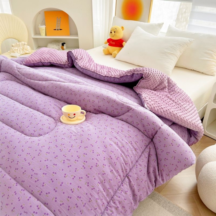 91家纺网 家纺一手货源 找家纺 中国龙家纺 2023新款A类水洗棉豆豆绒加厚冬被 遇见 紫