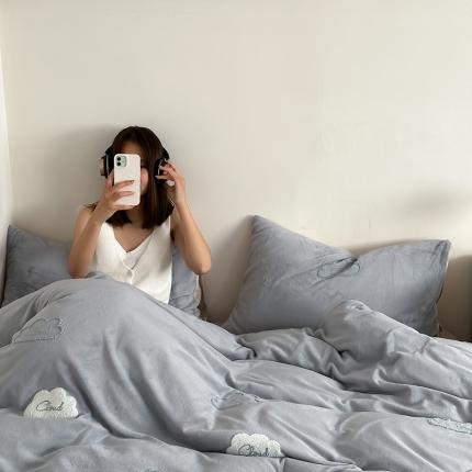 时年家纺 2023新款高克重牛奶绒立体毛巾绣四件套 充值会员优惠5元 云朵-灰