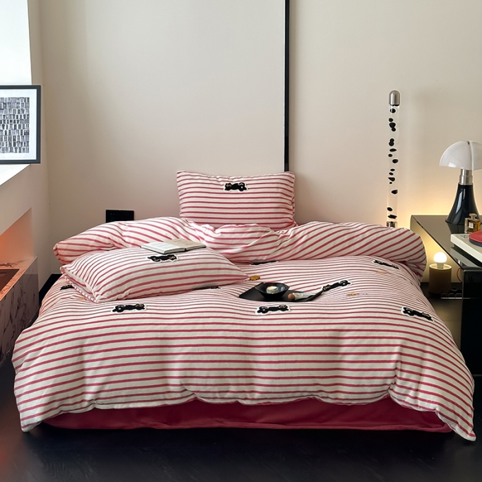 91家纺网 家纺一手货源 找家纺 时年家纺 2023新款高克重牛奶绒立体毛巾绣四件套 充值会员优惠5元 条纹猫咪