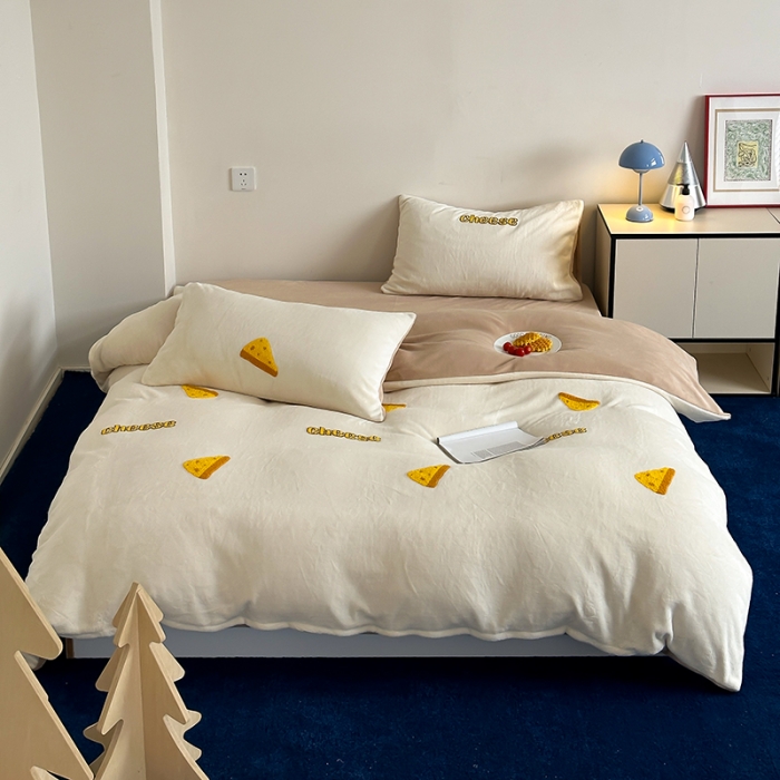 91家纺网 家纺一手货源 找家纺 时年家纺 2023新款高克重牛奶绒立体毛巾绣四件套 充值会员优惠5元 起司奶酪