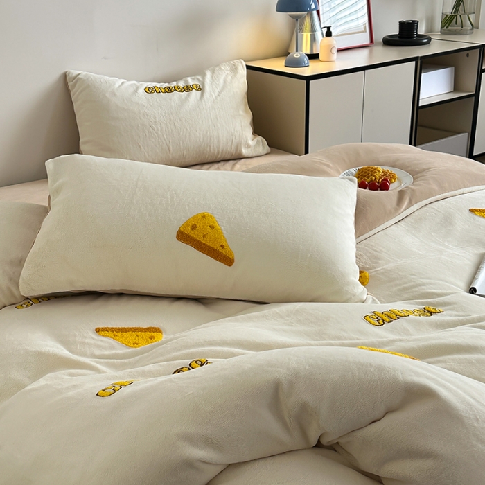 91家纺网 家纺一手货源 找家纺 时年家纺 2023新款高克重牛奶绒立体毛巾绣四件套 充值会员优惠5元 起司奶酪