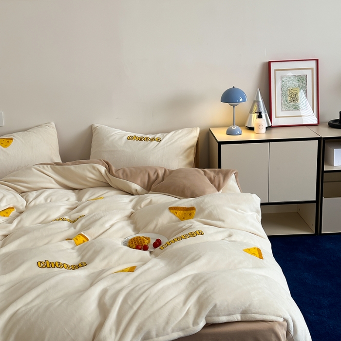 91家纺网 家纺一手货源 找家纺 时年家纺 2023新款高克重牛奶绒立体毛巾绣四件套 充值会员优惠5元 起司奶酪