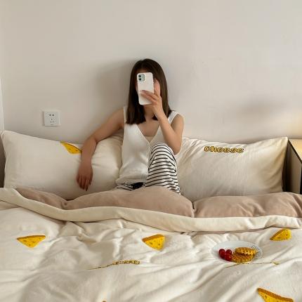 时年家纺 2023新款高克重牛奶绒立体毛巾绣四件套 充值会员优惠5元 起司奶酪