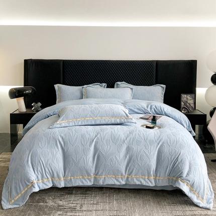 91家纺网 家纺一手货源 找家纺 总若未家居260克全消光牛奶绒保暖套件黑金宽织带款黑金系列-法式郁金香