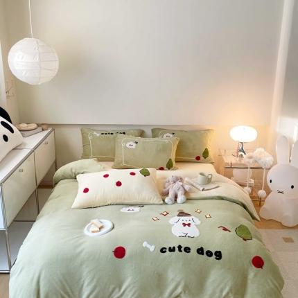 91家纺网 家纺一手货源 找家纺 眠屿家纺 2023新款加厚高克重牛奶绒单边四件套 牛顿小狗