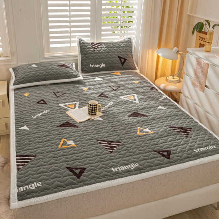 91家纺网 家纺一手货源 找家纺 米柳家纺 2023新款牛奶绒床垫床护垫薄款秋冬保暖床垫床褥子 奇妙三角