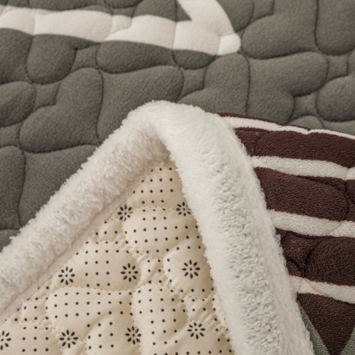 91家纺网 家纺一手货源 找家纺 米柳家纺 2023新款牛奶绒床垫床护垫薄款秋冬保暖床垫床褥子 奇妙三角