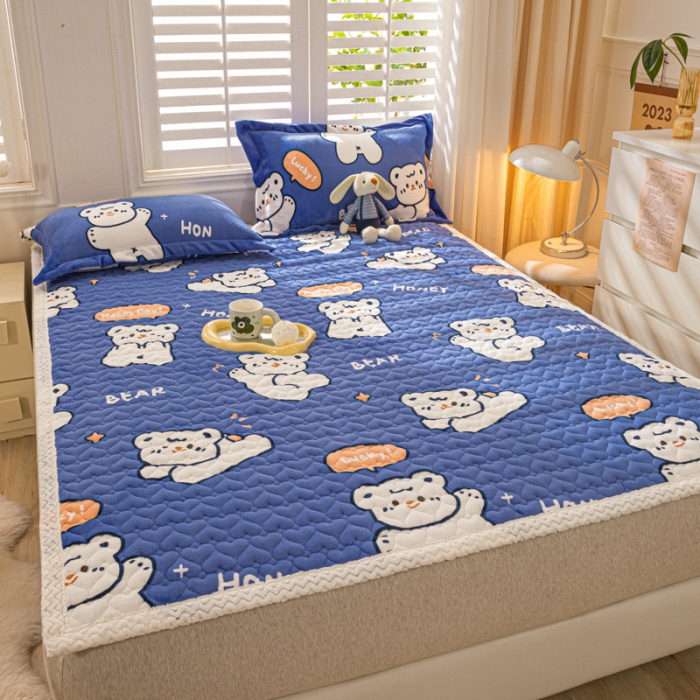 91家纺网 家纺一手货源 找家纺 米柳家纺 2023新款牛奶绒床垫床护垫薄款秋冬保暖床垫床褥子 太空熊