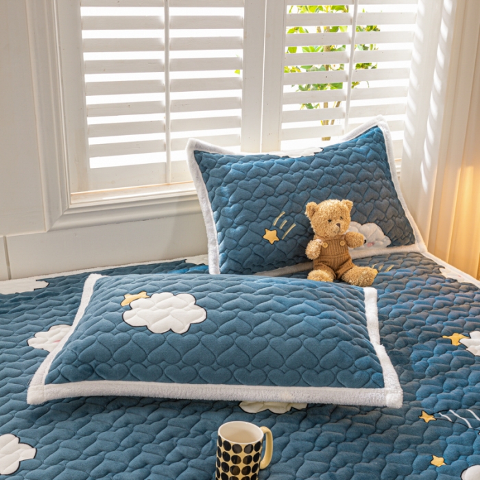 91家纺网 家纺一手货源 找家纺 米柳家纺 2023新款牛奶绒床垫床护垫薄款秋冬保暖床垫床褥子 云之恋