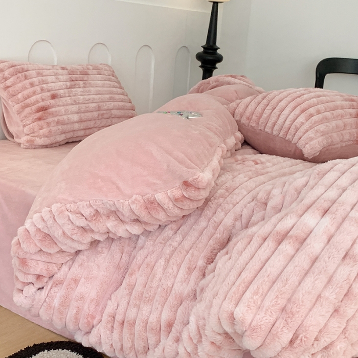 91家纺网 家纺一手货源 找家纺 昔可家纺 2023新款ins风纯色兔兔绒兔毛四件套 粉色扎染