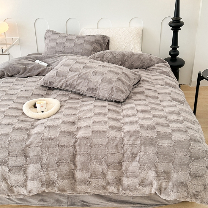 91家纺网 家纺一手货源 找家纺 昔可家纺 2023新款ins风纯色兔兔绒兔毛四件套 格调灰