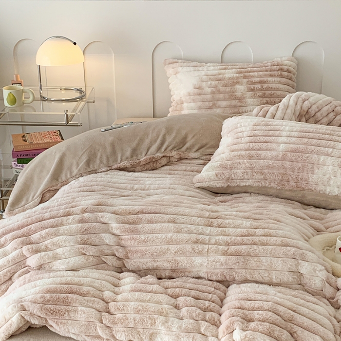 91家纺网 家纺一手货源 找家纺 昔可家纺 2023新款ins风纯色兔兔绒兔毛四件套 琥珀扎染