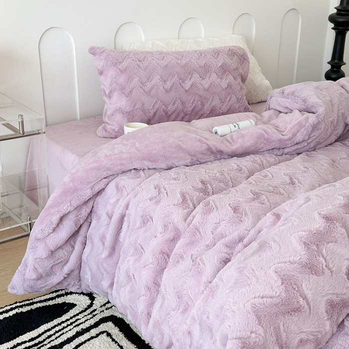 91家纺网 家纺一手货源 找家纺 昔可家纺 2023新款ins风纯色兔兔绒兔毛四件套 紫波纹