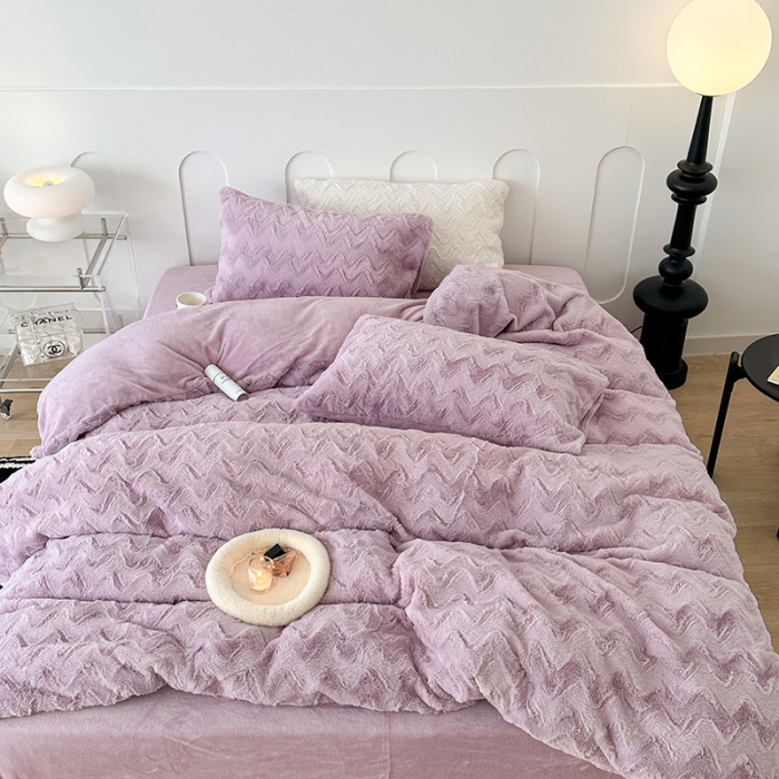 91家纺网 家纺一手货源 找家纺 昔可家纺 2023新款ins风纯色兔兔绒兔毛四件套 紫波纹