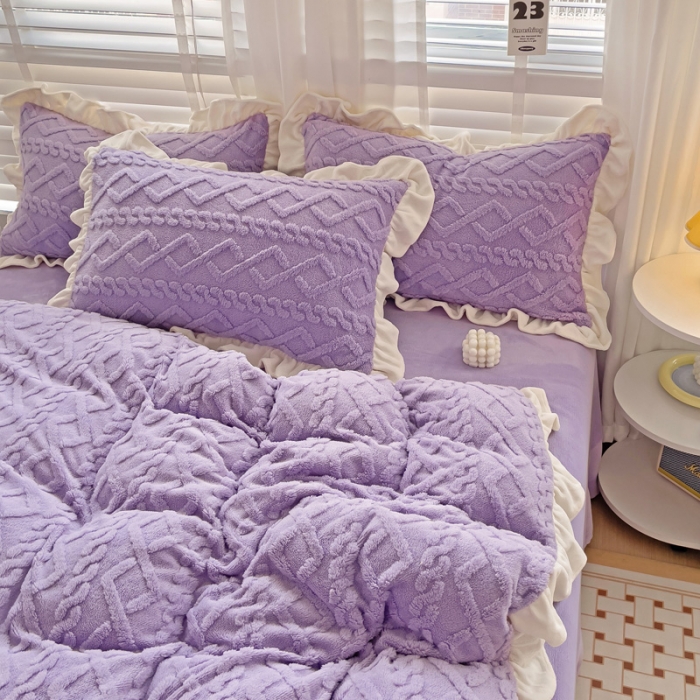 91家纺网 家纺一手货源 找家纺 （总）艾咪 新款高克重加厚塔芙绒牛奶绒四件套三件套-花边款