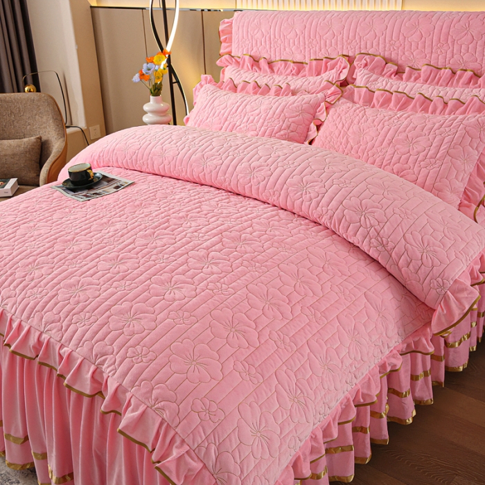 91家纺网 家纺一手货源 找家纺 新款水晶绒加厚保暖床裙款四件套-盛世花颜-粉玉